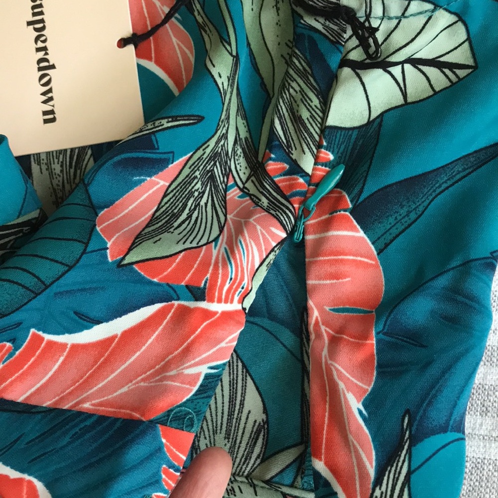 Superdown Rhea one shoulder top S new - Picture 10 of 15